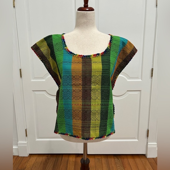 Blouse Brodée Frida - Coton Blanc Taille 12 - Fait Main Au Nicaragua à La Machine à Pédale